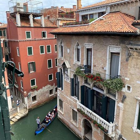 Anzolo Palace - Rooms & Apartments Venedig Exterior foto